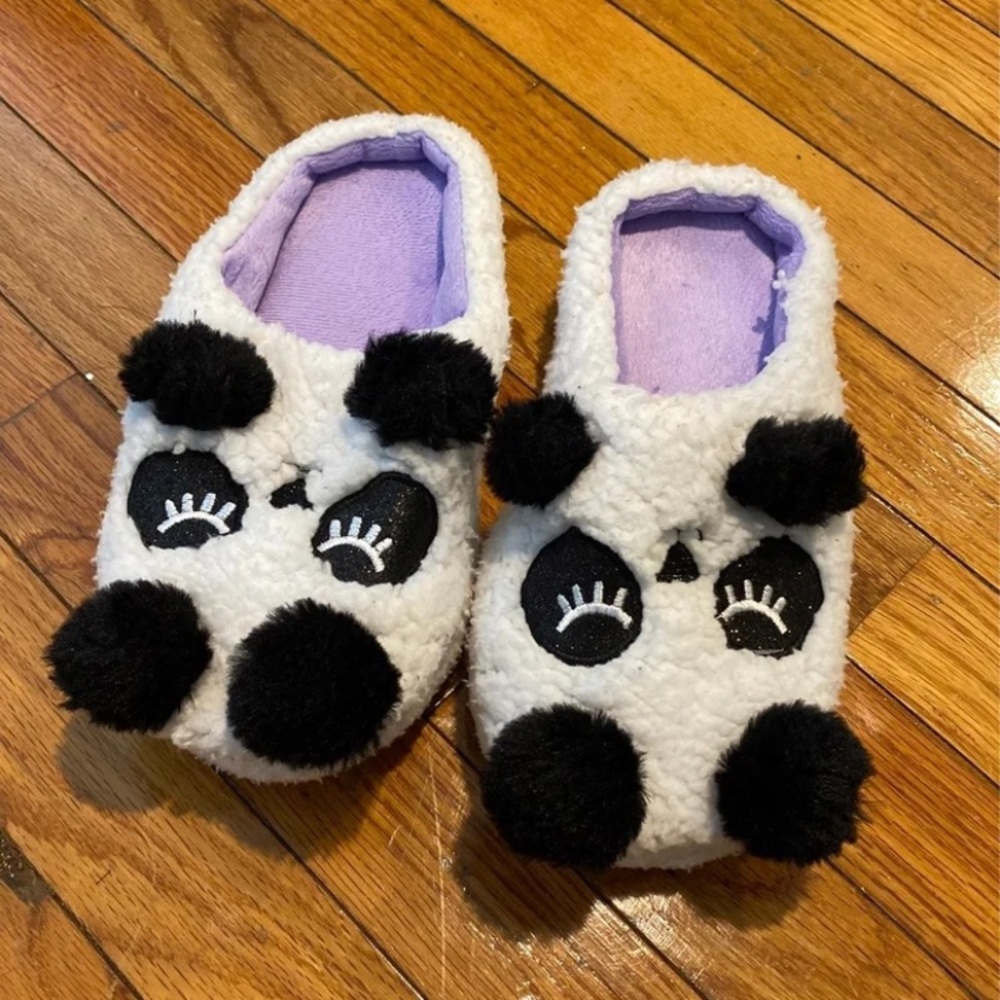 Panda Slippers (Size 5/6)